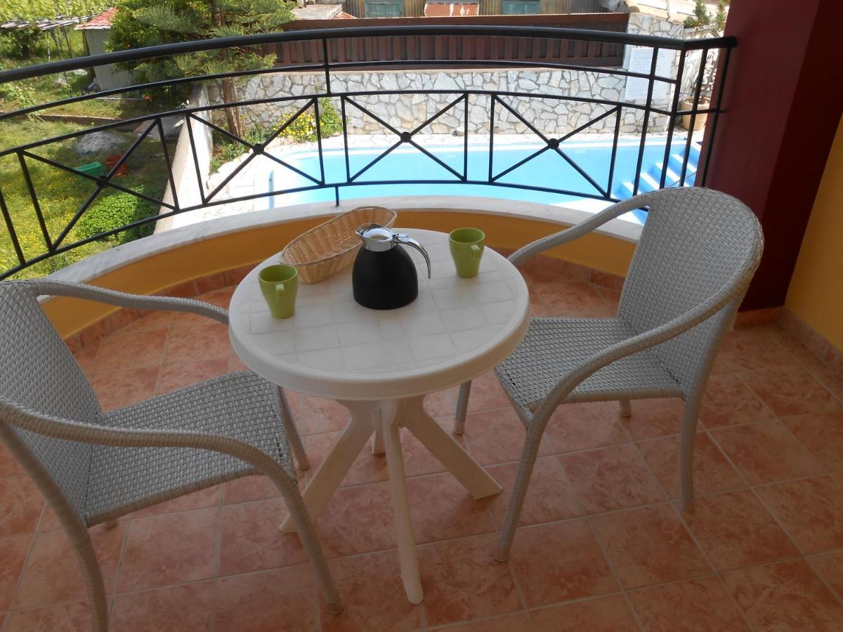 Golden Star Aparthotel Νυδρί Εξωτερικό φωτογραφία