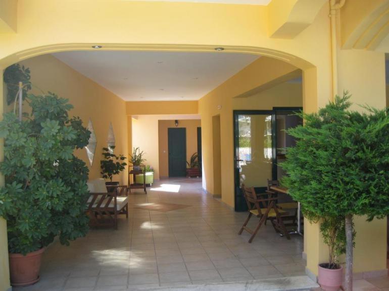 Golden Star Aparthotel Νυδρί Εξωτερικό φωτογραφία