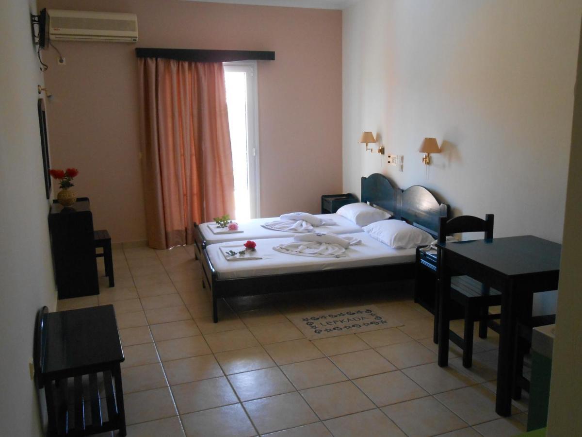 Golden Star Aparthotel Νυδρί Εξωτερικό φωτογραφία