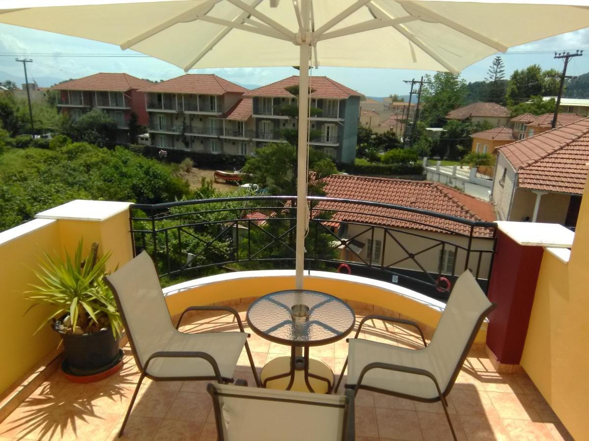 Golden Star Aparthotel Νυδρί Εξωτερικό φωτογραφία
