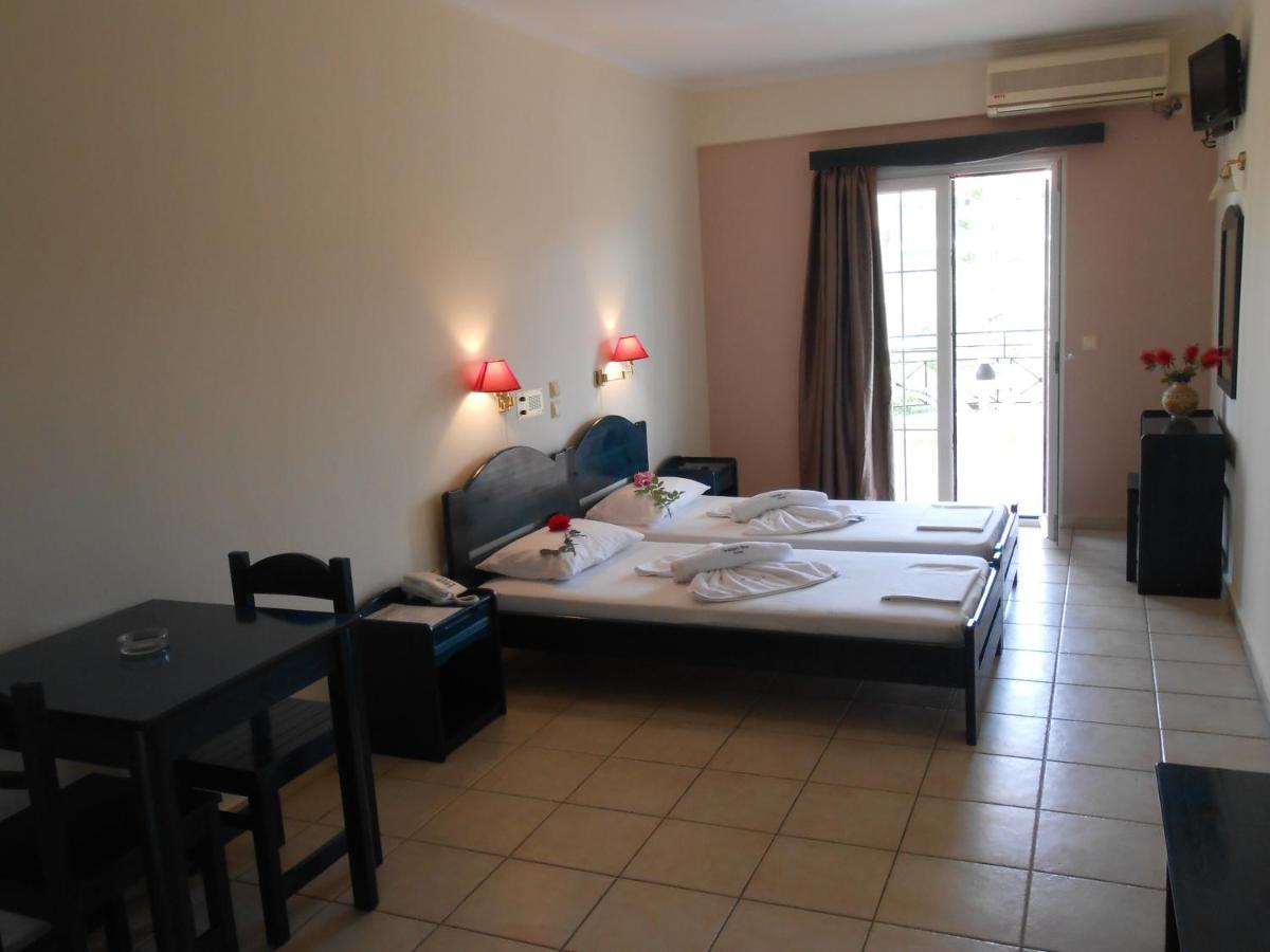 Golden Star Aparthotel Νυδρί Εξωτερικό φωτογραφία