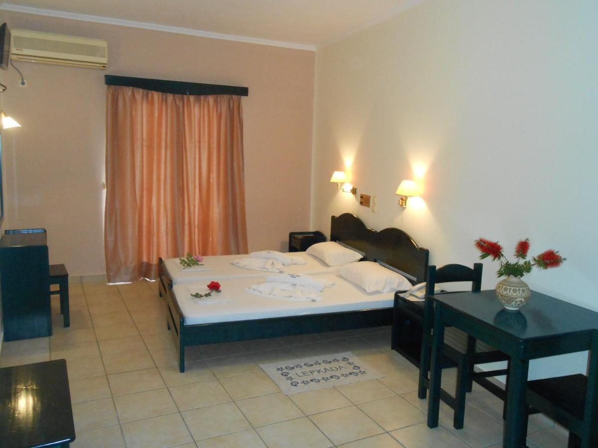 Golden Star Aparthotel Νυδρί Εξωτερικό φωτογραφία